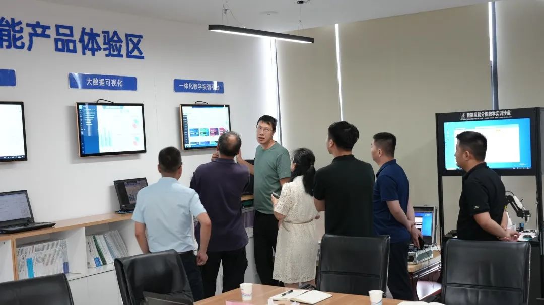 640 (2).jpg 640 (2).jpg